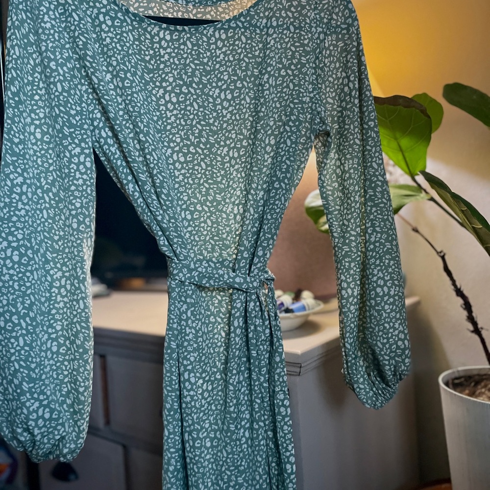 Elegant Teal Patterned Dress
